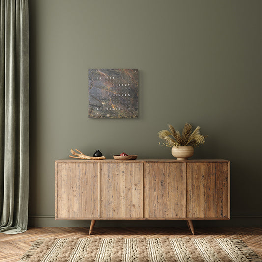 Wortuhr EARTH 45 - Ausstellungsstücke